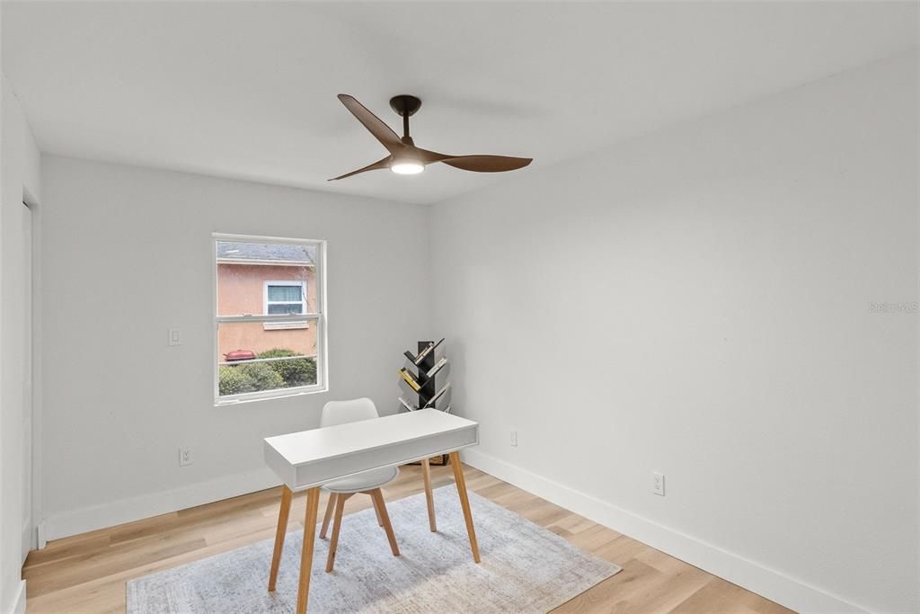 For Sale: $549,000 (5 beds, 3 baths, 2364 Square Feet)