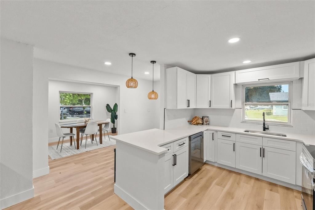 For Sale: $549,000 (5 beds, 3 baths, 2364 Square Feet)