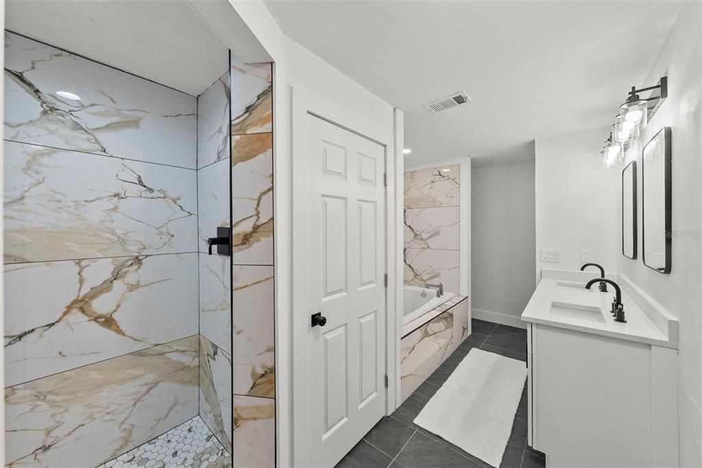 For Sale: $549,000 (5 beds, 3 baths, 2364 Square Feet)