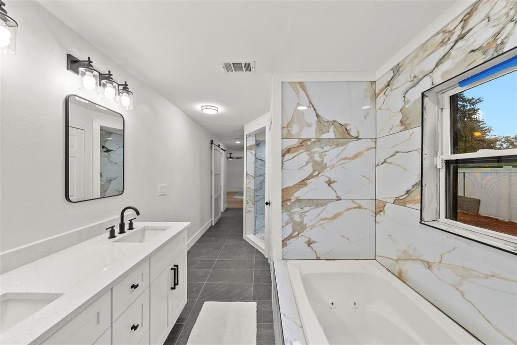 For Sale: $549,000 (5 beds, 3 baths, 2364 Square Feet)