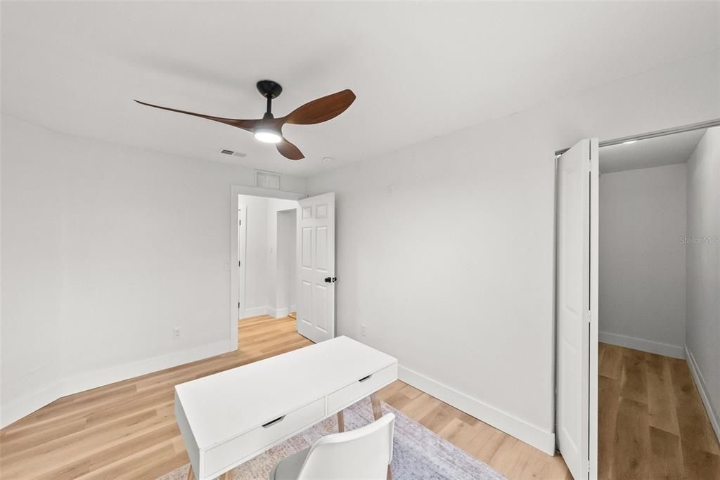 For Sale: $549,000 (5 beds, 3 baths, 2364 Square Feet)