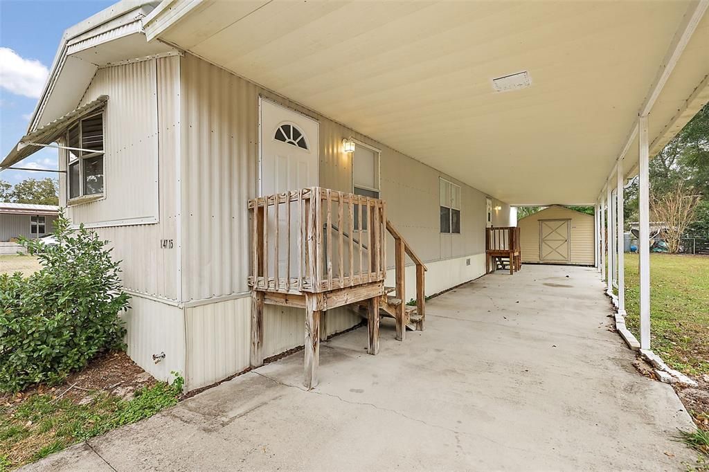 For Sale: $125,000 (2 beds, 1 baths, 840 Square Feet)