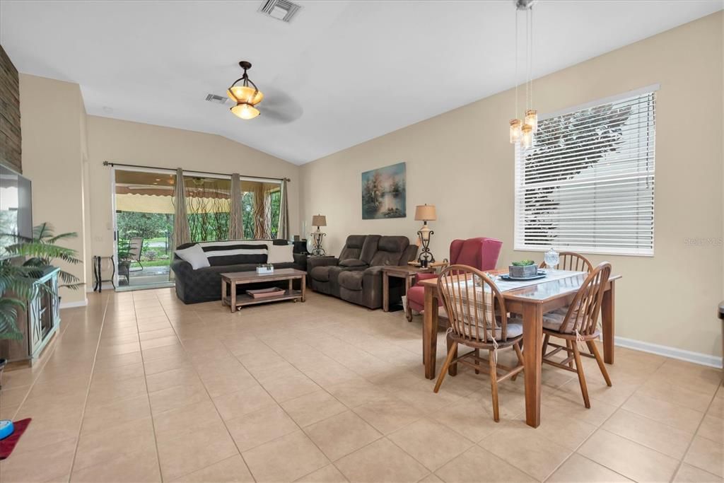 For Sale: $374,900 (4 beds, 2 baths, 2207 Square Feet)