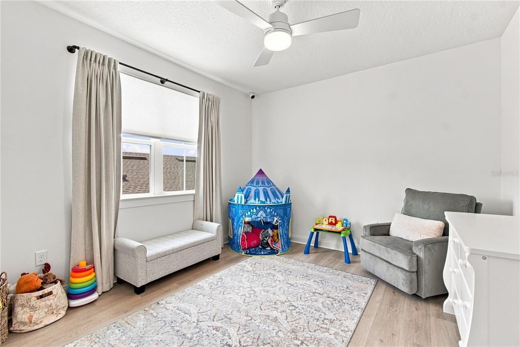 For Sale: $825,000 (5 beds, 4 baths, 3285 Square Feet)