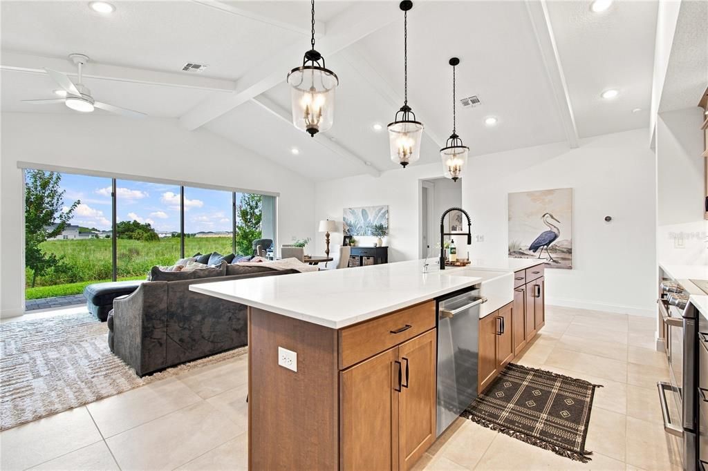 For Sale: $825,000 (5 beds, 4 baths, 3285 Square Feet)