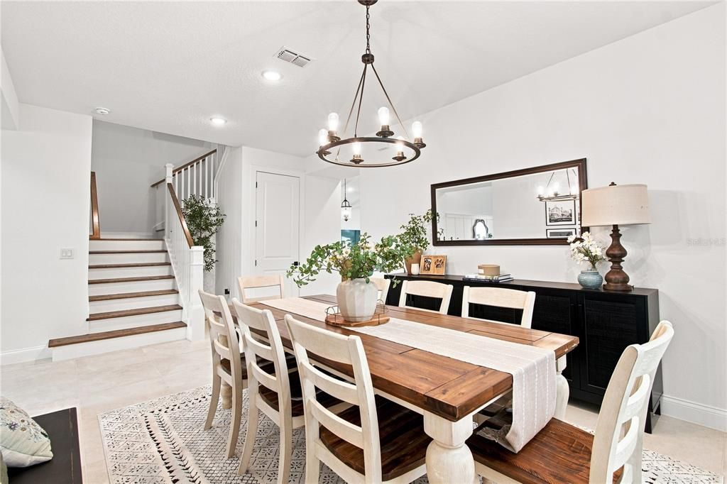 For Sale: $825,000 (5 beds, 4 baths, 3285 Square Feet)