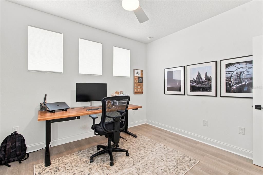 For Sale: $825,000 (5 beds, 4 baths, 3285 Square Feet)