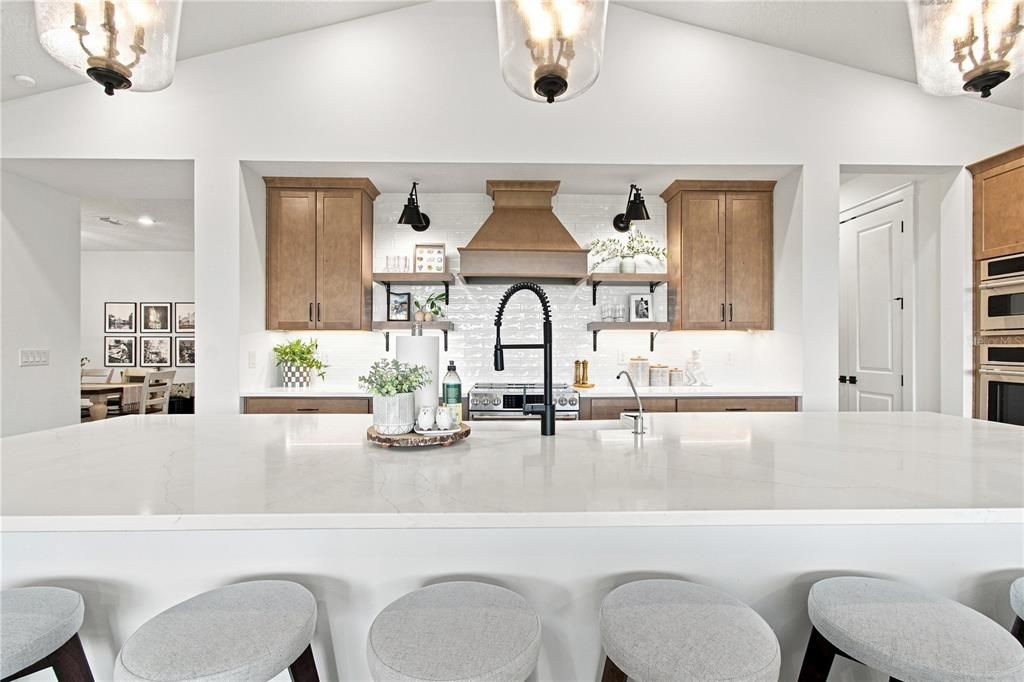 For Sale: $825,000 (5 beds, 4 baths, 3285 Square Feet)