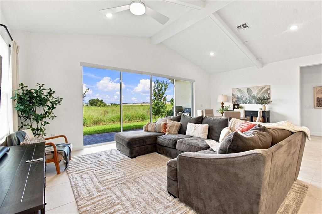 For Sale: $825,000 (5 beds, 4 baths, 3285 Square Feet)