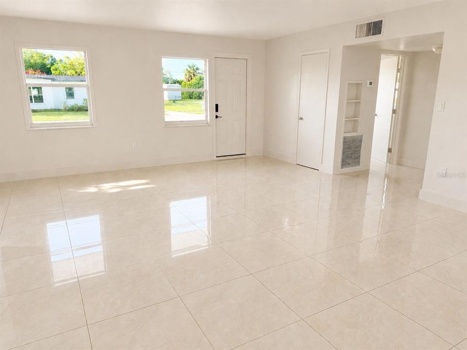 En Venta: $239,000 (3 camas, 2 baños, 1446 Pies cuadrados)