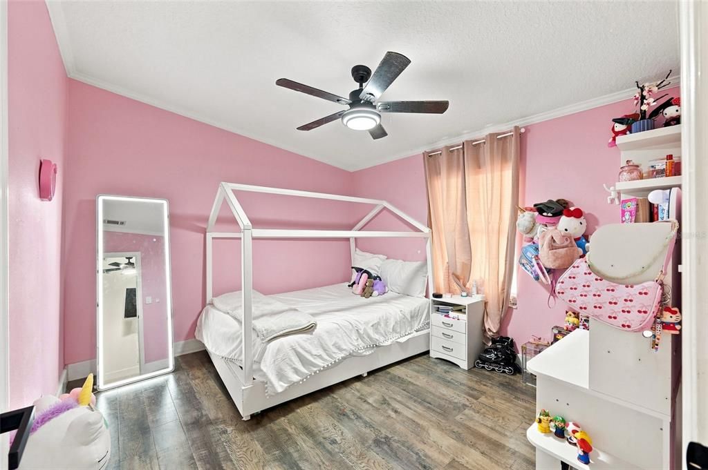 En Venta: $400,000 (4 camas, 3 baños, 2900 Pies cuadrados)