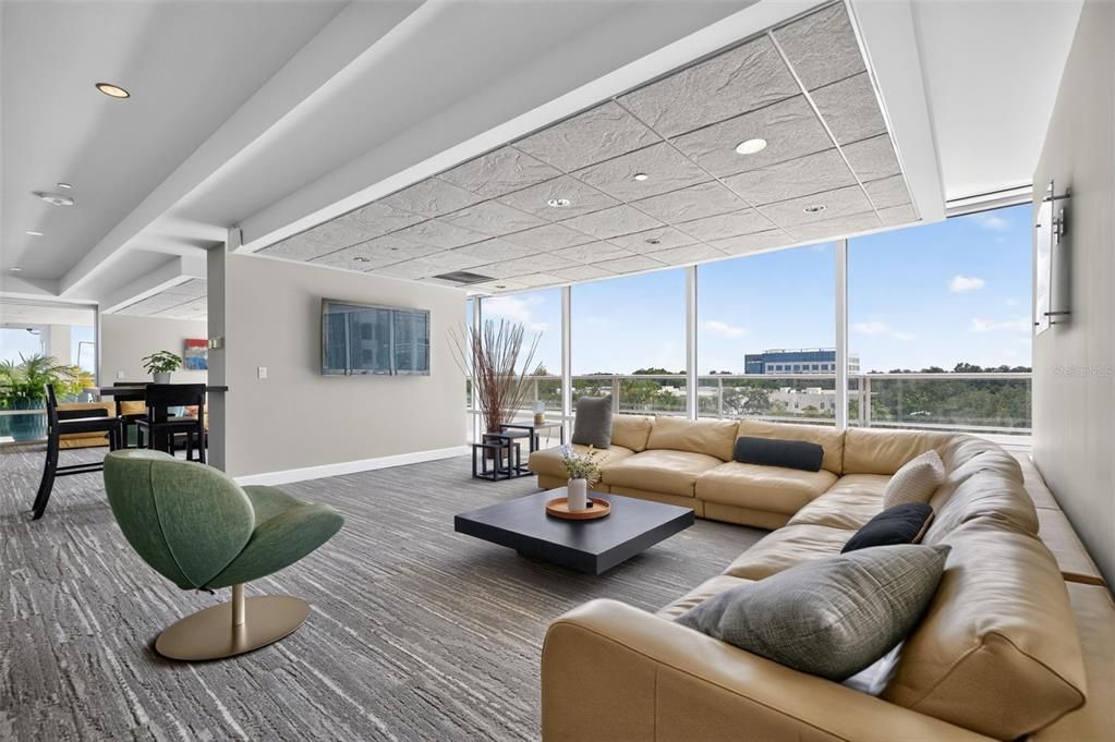 For Sale: $179,999 (1 beds, 1 baths, 644 Square Feet)