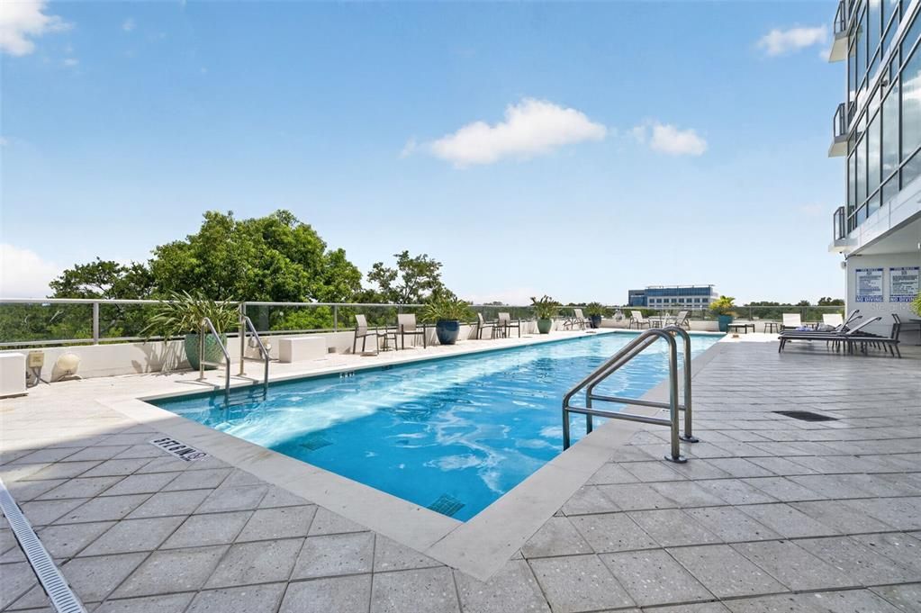 For Sale: $179,999 (1 beds, 1 baths, 644 Square Feet)