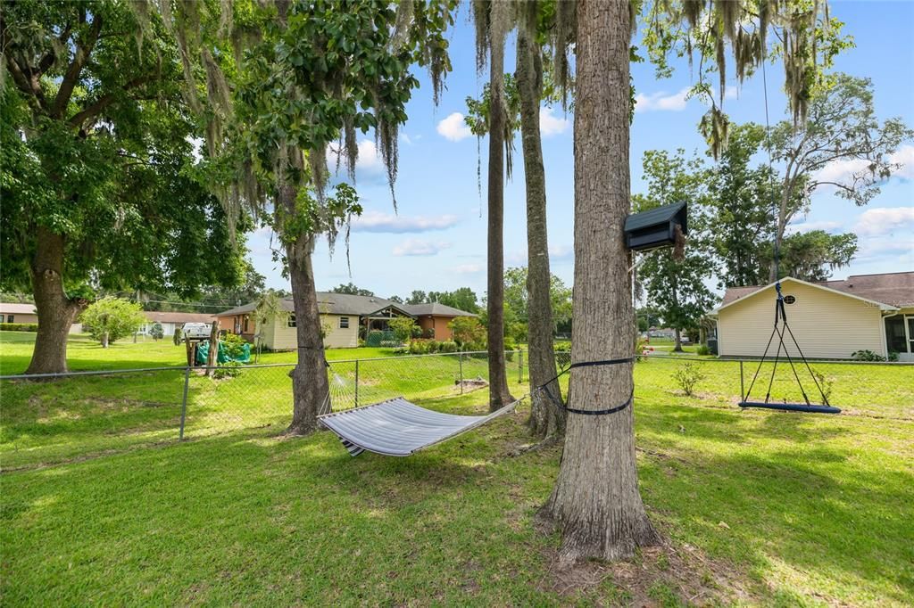 En Renta: $1,600 (3 camas, 2 baños, 1200 Pies cuadrados)