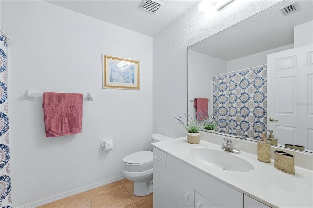 For Sale: $187,000 (2 beds, 2 baths, 1153 Square Feet)