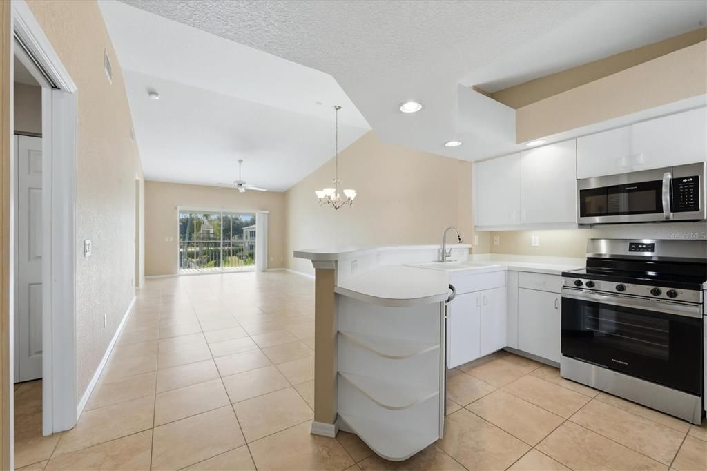 For Sale: $187,000 (2 beds, 2 baths, 1153 Square Feet)