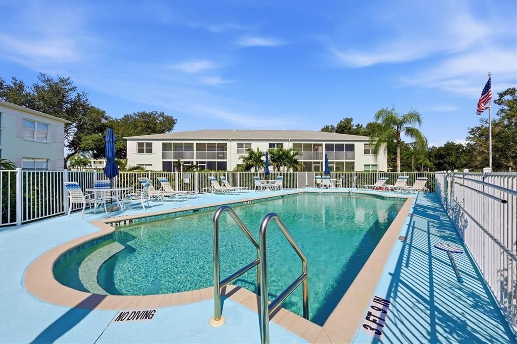 For Sale: $187,000 (2 beds, 2 baths, 1153 Square Feet)