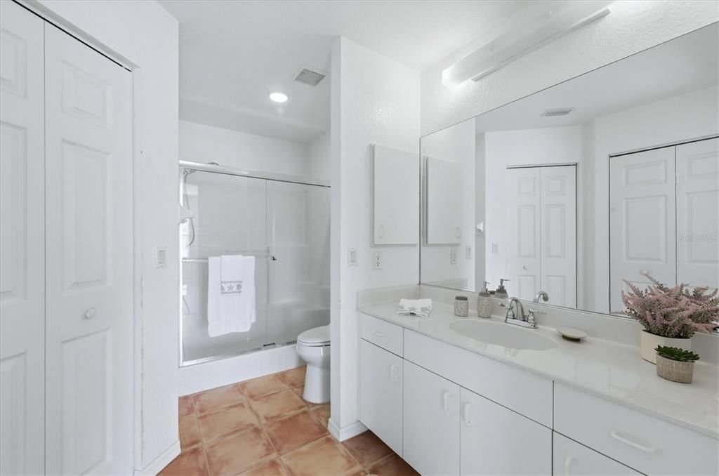 For Sale: $187,000 (2 beds, 2 baths, 1153 Square Feet)