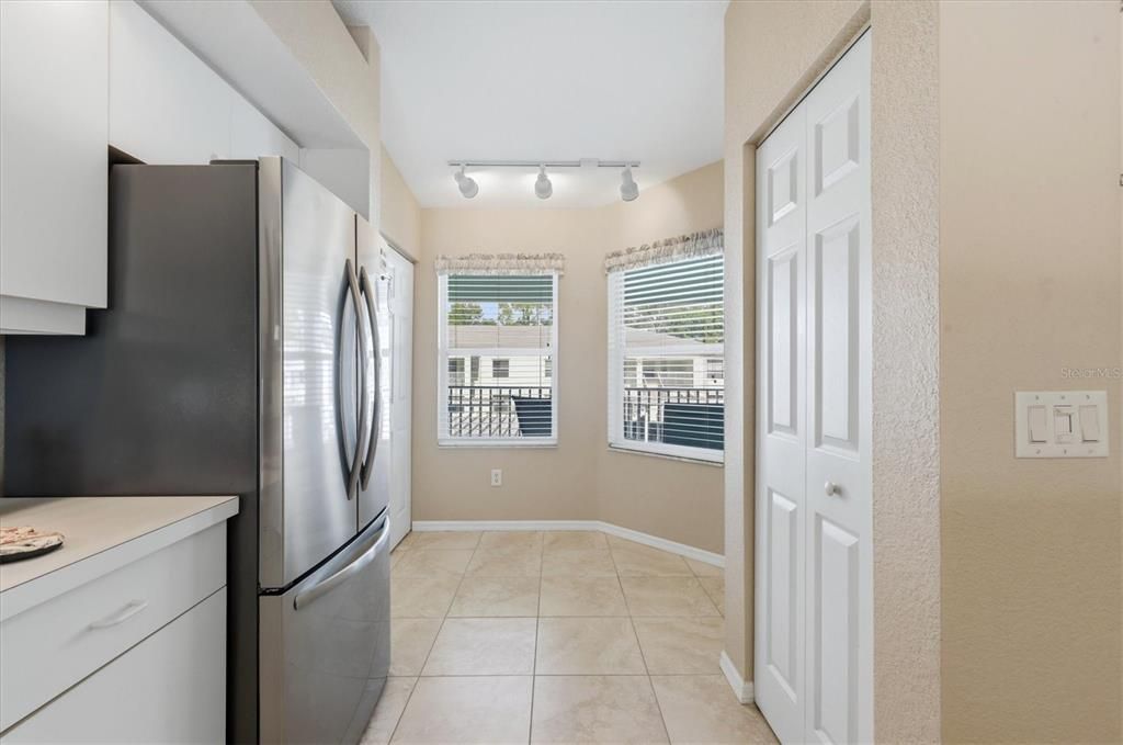 For Sale: $187,000 (2 beds, 2 baths, 1153 Square Feet)