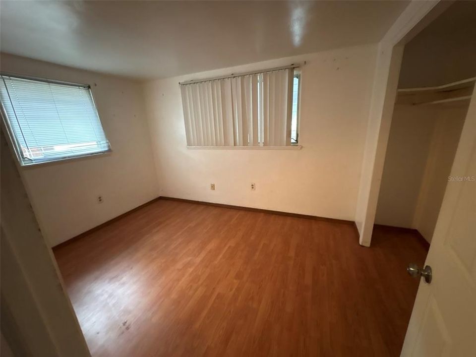 На продажу: $264,900 (2 спален, 1 ванн, 928 Квадратных фут)