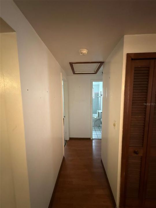 На продажу: $264,900 (2 спален, 1 ванн, 928 Квадратных фут)