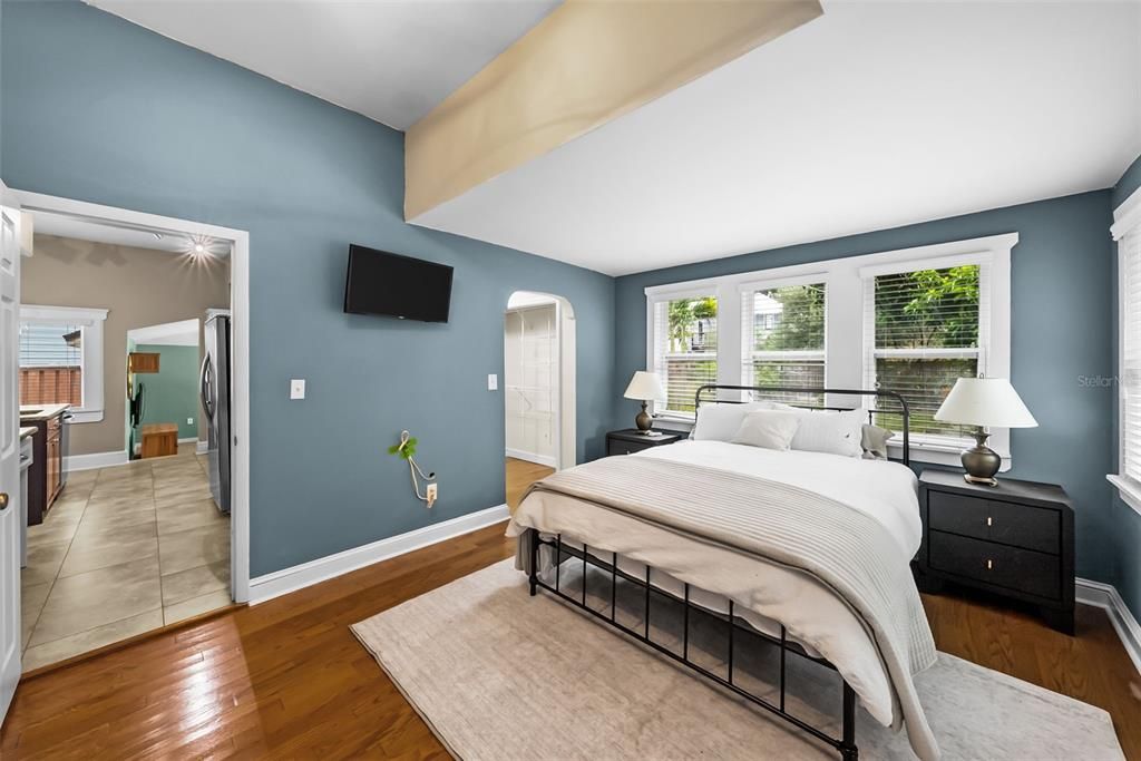 Active With Contract: $649,000 (4 beds, 2 baths, 1900 Square Feet)