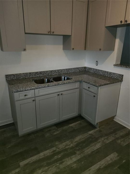 For Sale: $270,000 (3 beds, 1 baths, 1020 Square Feet)