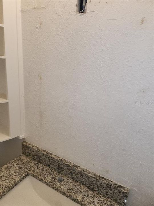 For Sale: $270,000 (3 beds, 1 baths, 1020 Square Feet)