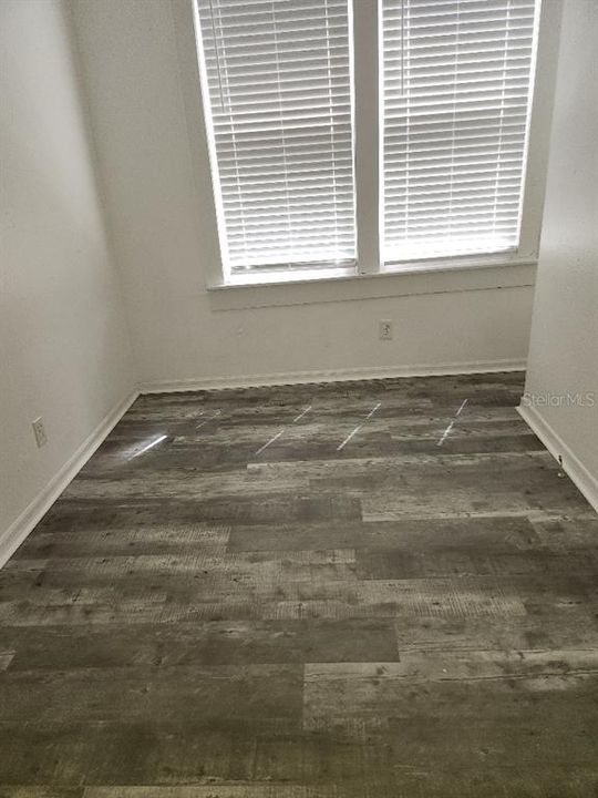 For Sale: $270,000 (3 beds, 1 baths, 1020 Square Feet)