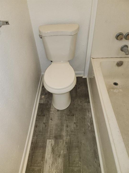 For Sale: $270,000 (3 beds, 1 baths, 1020 Square Feet)