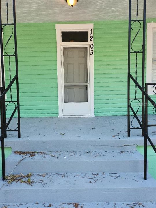 For Sale: $270,000 (3 beds, 1 baths, 1020 Square Feet)
