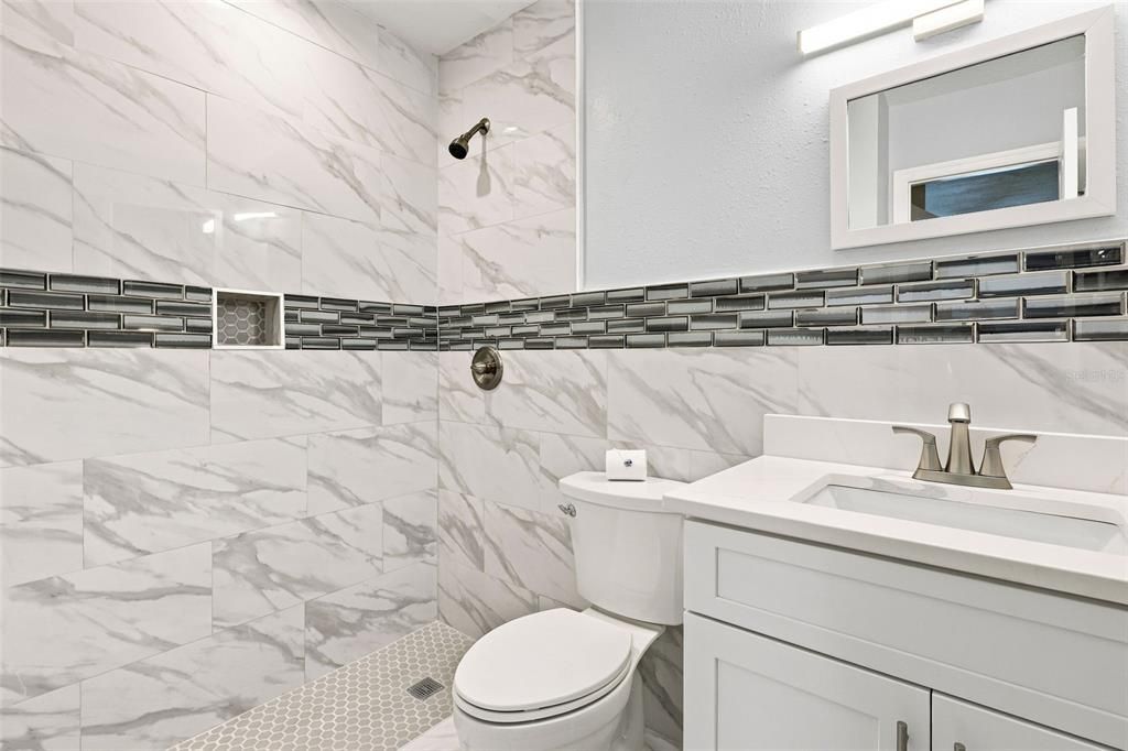 В аренду: $1,800 (2 спален, 2 ванн, 1000 Квадратных фут)