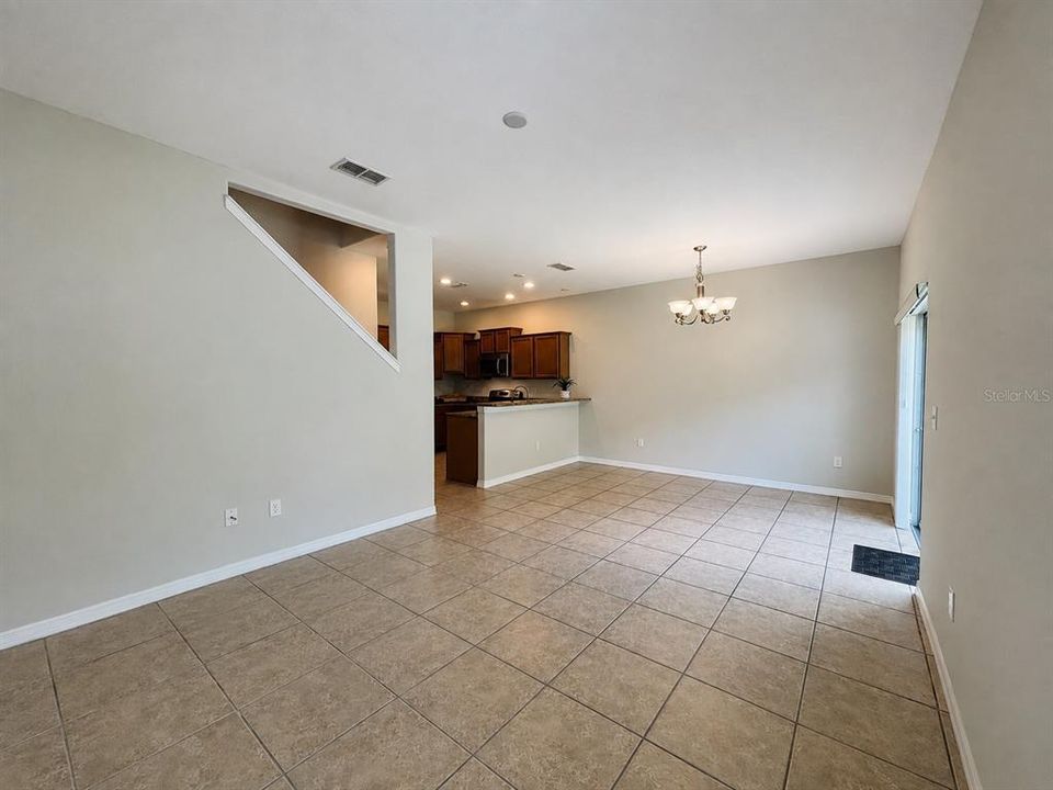 В аренду: $2,450 (3 спален, 2 ванн, 1645 Квадратных фут)