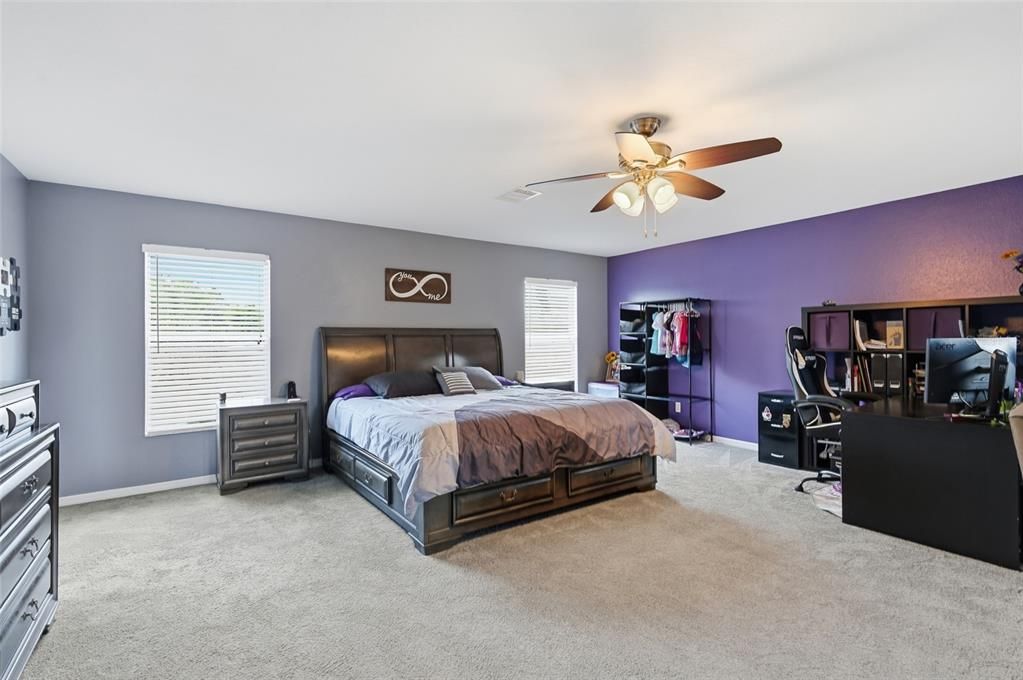 For Sale: $520,000 (3 beds, 2 baths, 3235 Square Feet)