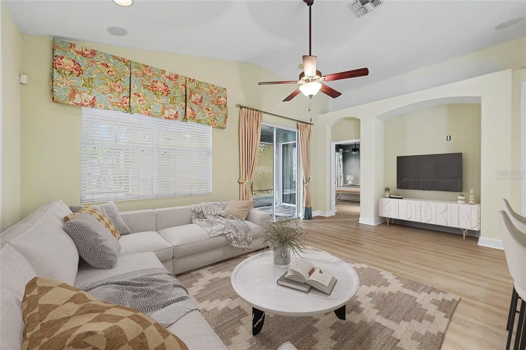 For Sale: $389,500 (3 beds, 2 baths, 2115 Square Feet)