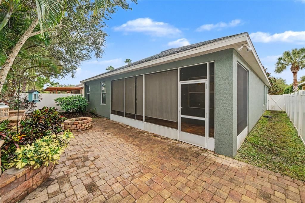 For Sale: $389,500 (3 beds, 2 baths, 2115 Square Feet)