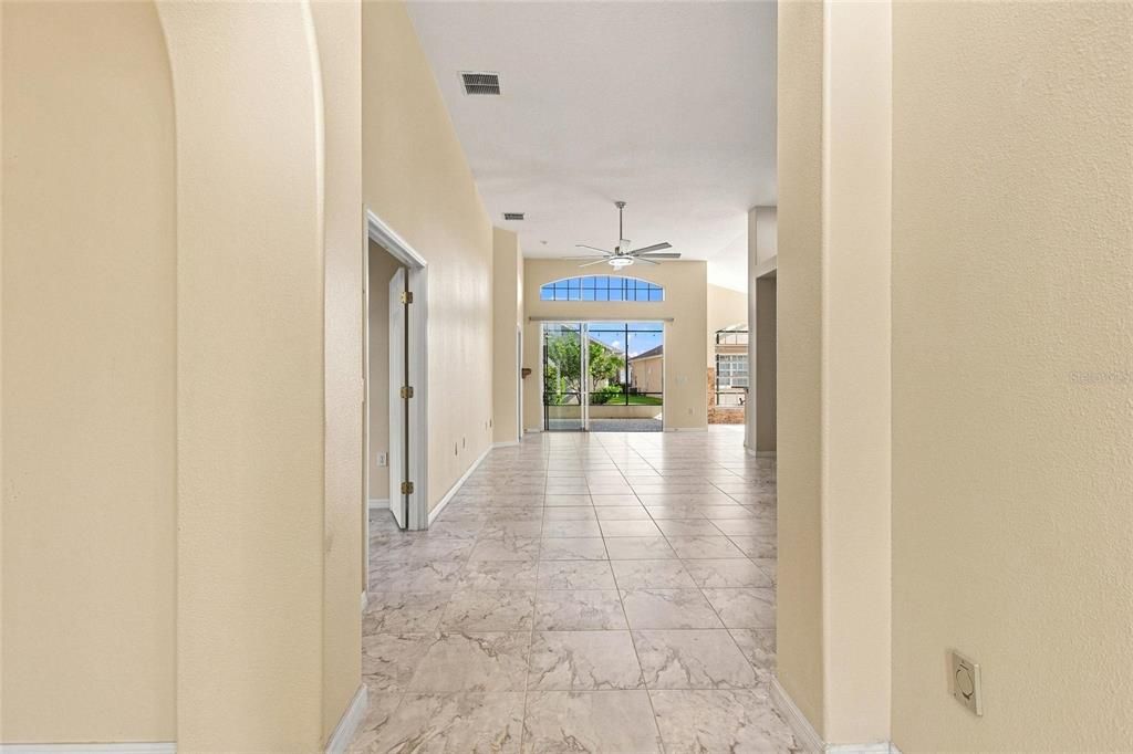 На продажу: $335,000 (2 спален, 2 ванн, 1774 Квадратных фут)