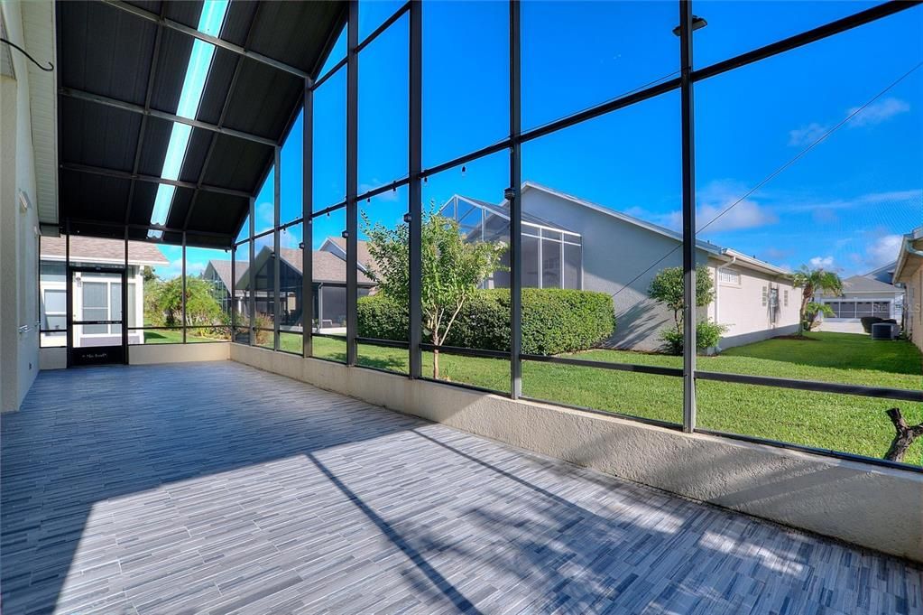 На продажу: $335,000 (2 спален, 2 ванн, 1774 Квадратных фут)