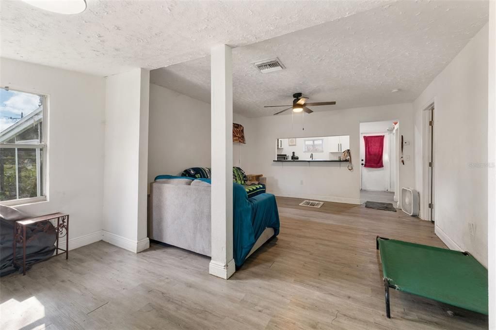 : $218,000 (3 beds, 2 baths, 1219 Square Feet)