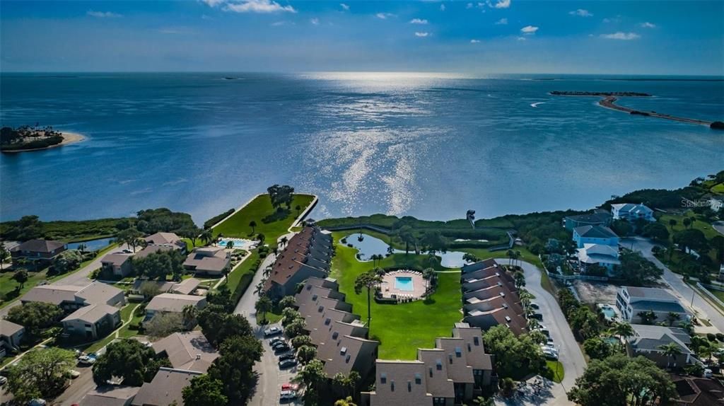待售: $175,000 (2 贝兹, 2 浴室, 1060 平方英尺)