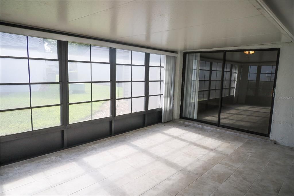 待售: $175,000 (2 贝兹, 2 浴室, 1060 平方英尺)