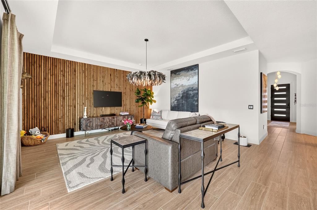 For Sale: $599,000 (4 beds, 2 baths, 2123 Square Feet)