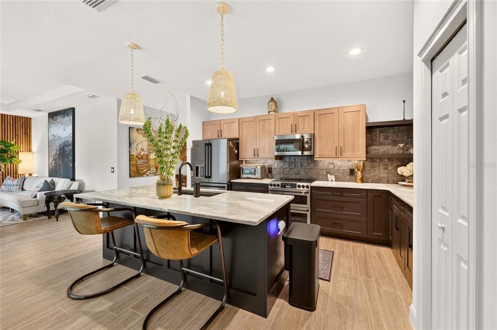 For Sale: $599,000 (4 beds, 2 baths, 2123 Square Feet)