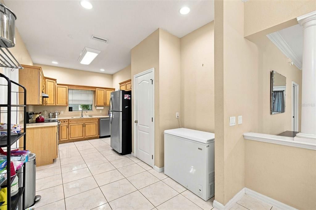For Sale: $650,000 (5 beds, 3 baths, 2230 Square Feet)