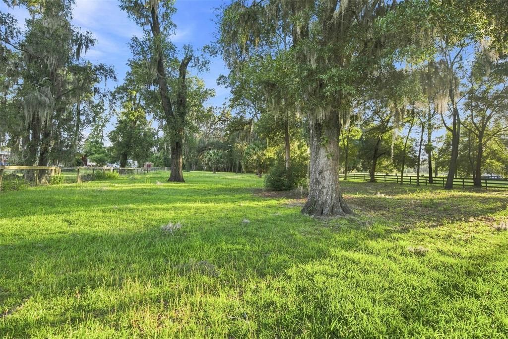 For Sale: $650,000 (5 beds, 3 baths, 2230 Square Feet)