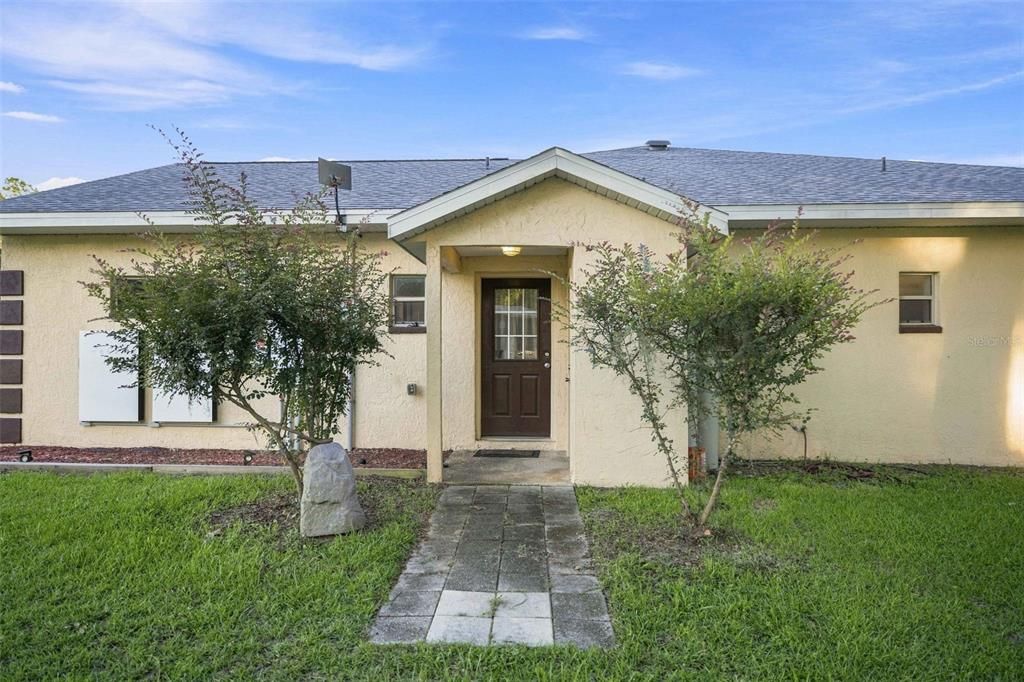 For Sale: $650,000 (5 beds, 3 baths, 2230 Square Feet)
