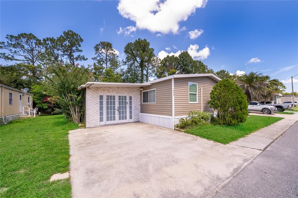 For Sale: $100,000 (3 beds, 2 baths, 3150 Square Feet)