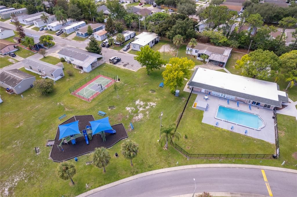 For Sale: $100,000 (3 beds, 2 baths, 3150 Square Feet)