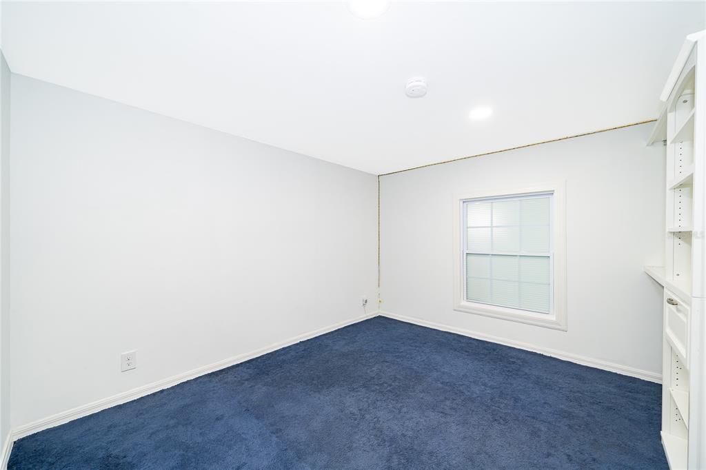 For Sale: $100,000 (3 beds, 2 baths, 3150 Square Feet)