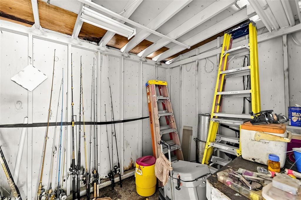 For Sale: $119,990 (2 beds, 1 baths, 1034 Square Feet)